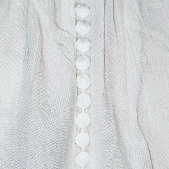 Xhilaration (Target) | Elegant White Women's Top - Picture 5 of 13